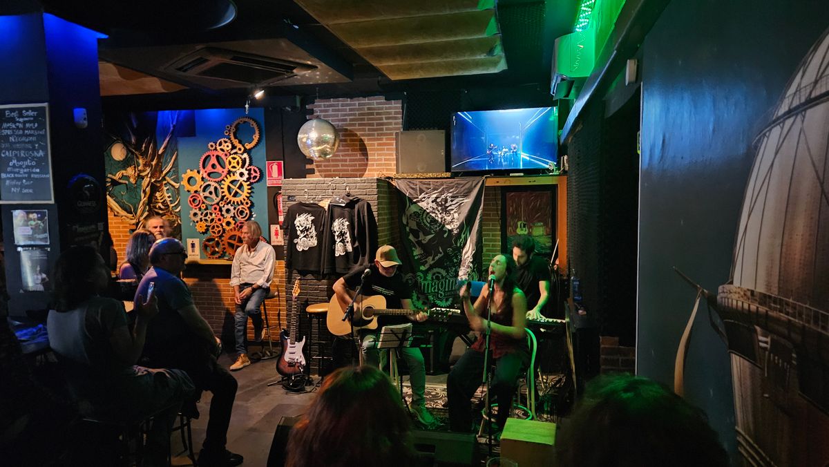 Live music at Imaginario Drinks & Music, Las Palmas de Gran Canaria