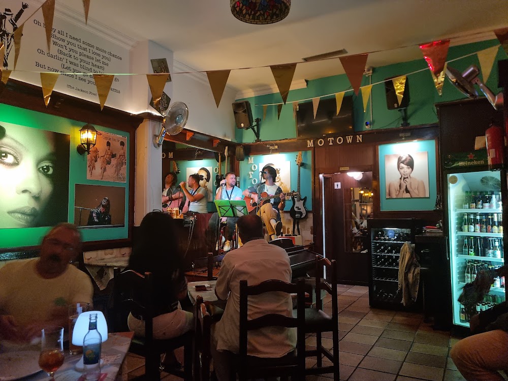 Live music at Motown Bar, Las Palmas de Gran Canaria